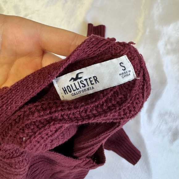 Maroon sweater - Picture 4 of 4